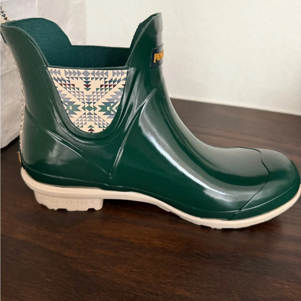 PENDLETON WOMEN'S SMITH ROCK GLOSS CHELSEA RAIN BOOTS! Size 7